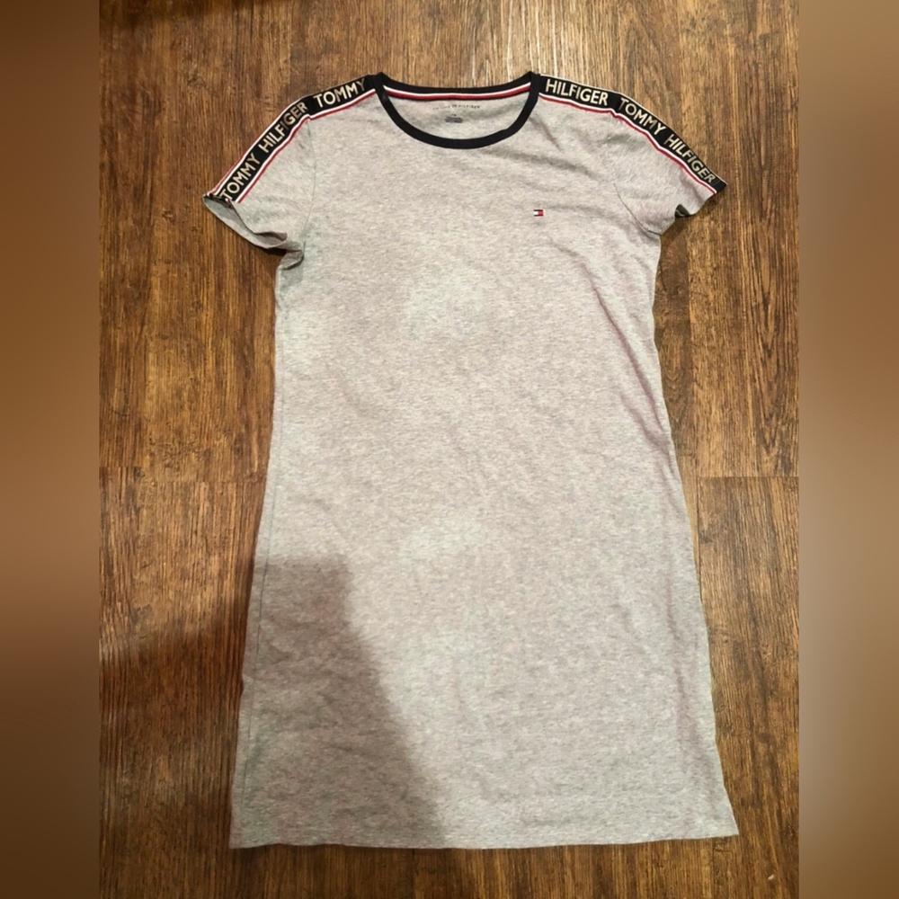 Tommy Hilfiger Gray T-Shirt Dress - Picture 10 of 12